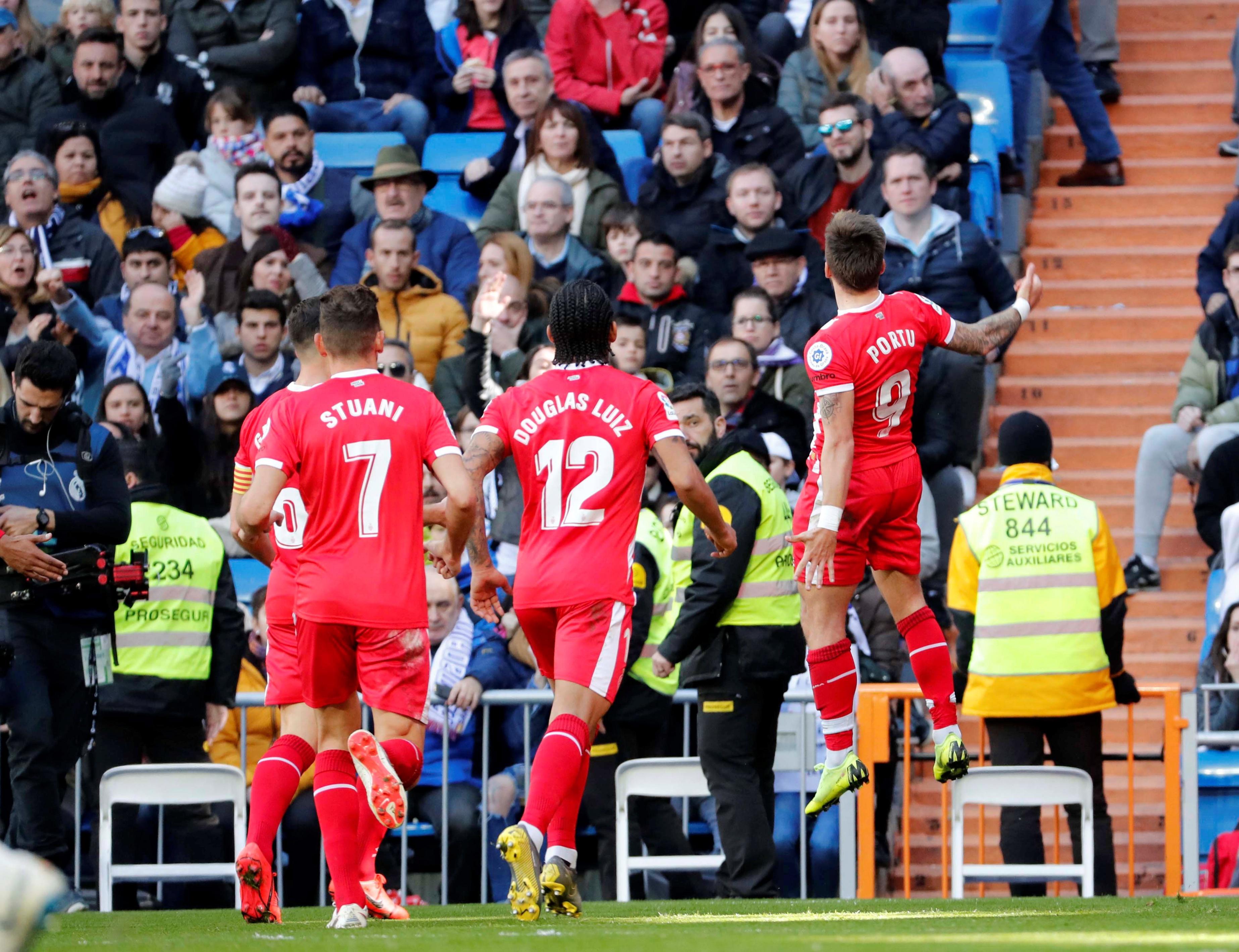 仍然在别人 仍然在别人